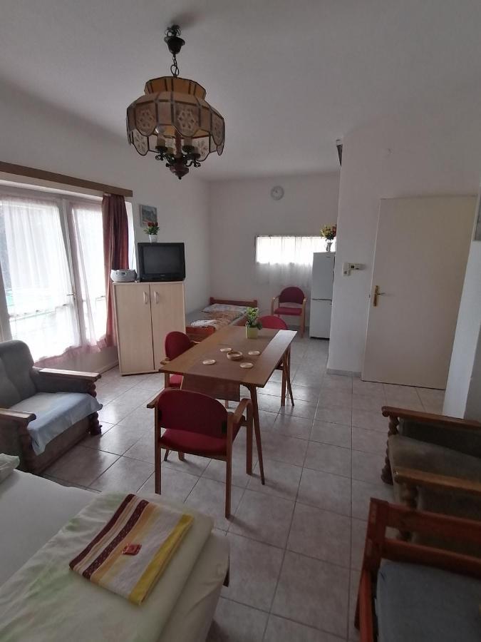 Kekturas-Tora Nyilo Badacsonyi Privat Berlemeny Lägenhet Badacsonytomaj Exteriör bild