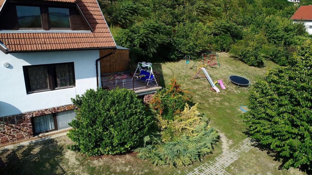Kekturas-Tora Nyilo Badacsonyi Privat Berlemeny Lägenhet Badacsonytomaj Exteriör bild